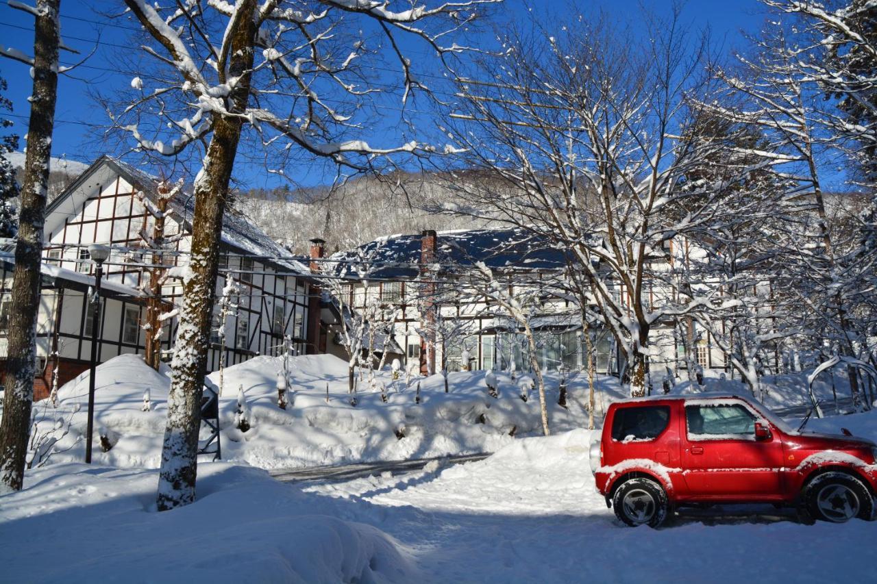 Hotel Sejour Mint In Hakuba Exteriör bild