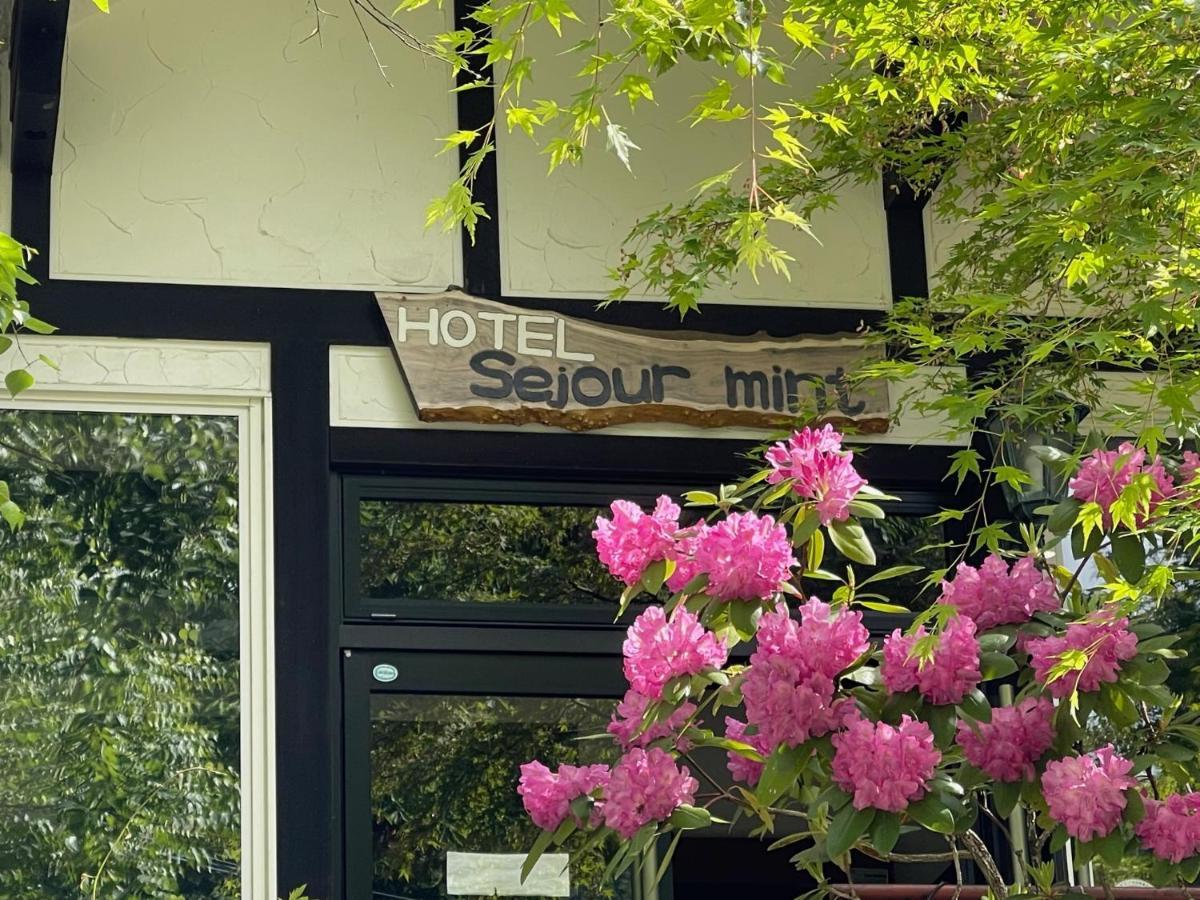 Hotel Sejour Mint In Hakuba Exteriör bild