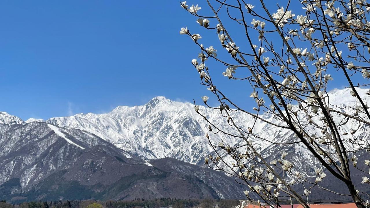 Hotel Sejour Mint In Hakuba Exteriör bild