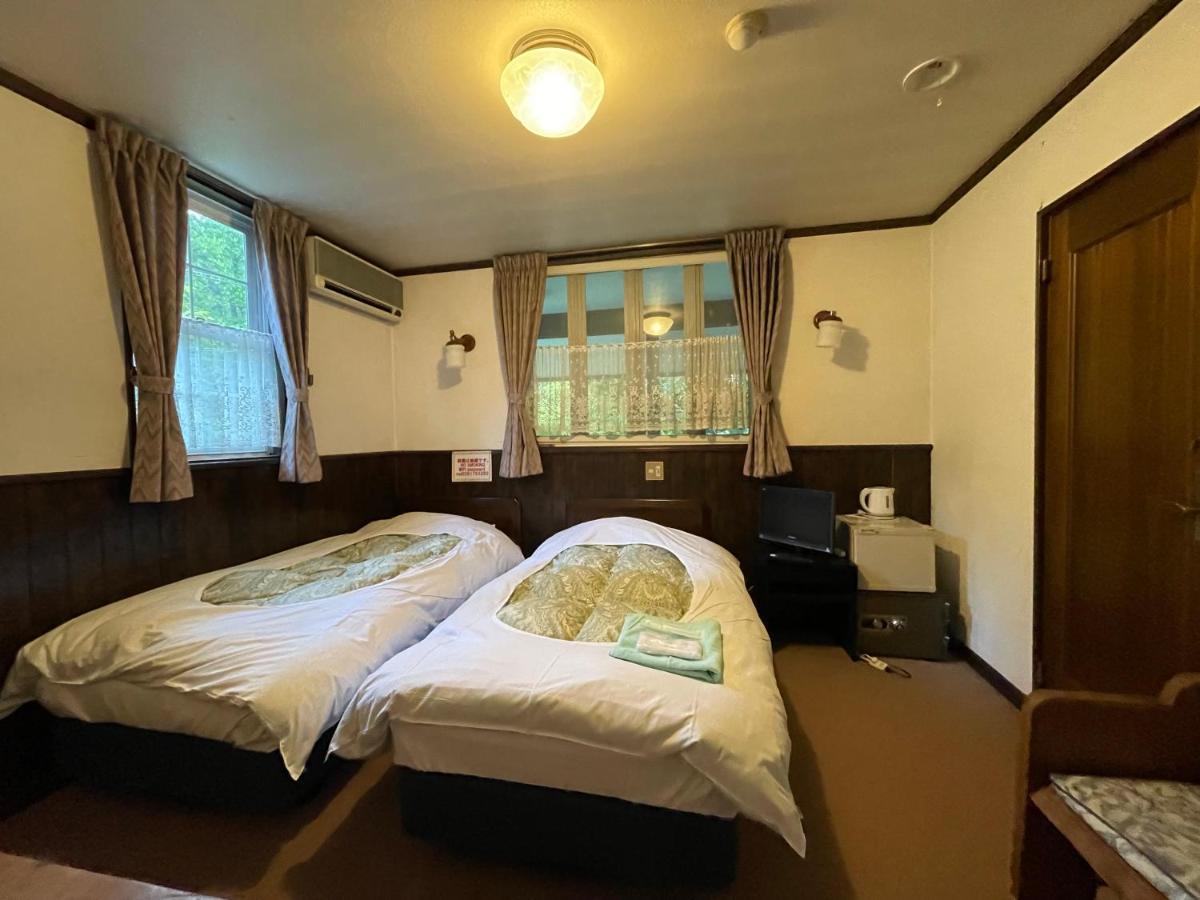 Hotel Sejour Mint In Hakuba Exteriör bild