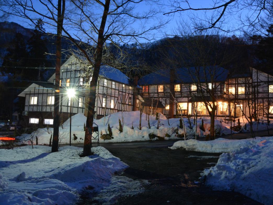 Hotel Sejour Mint In Hakuba Exteriör bild