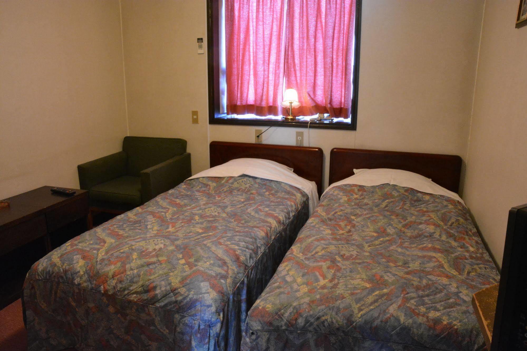 Hotel Sejour Mint In Hakuba Exteriör bild